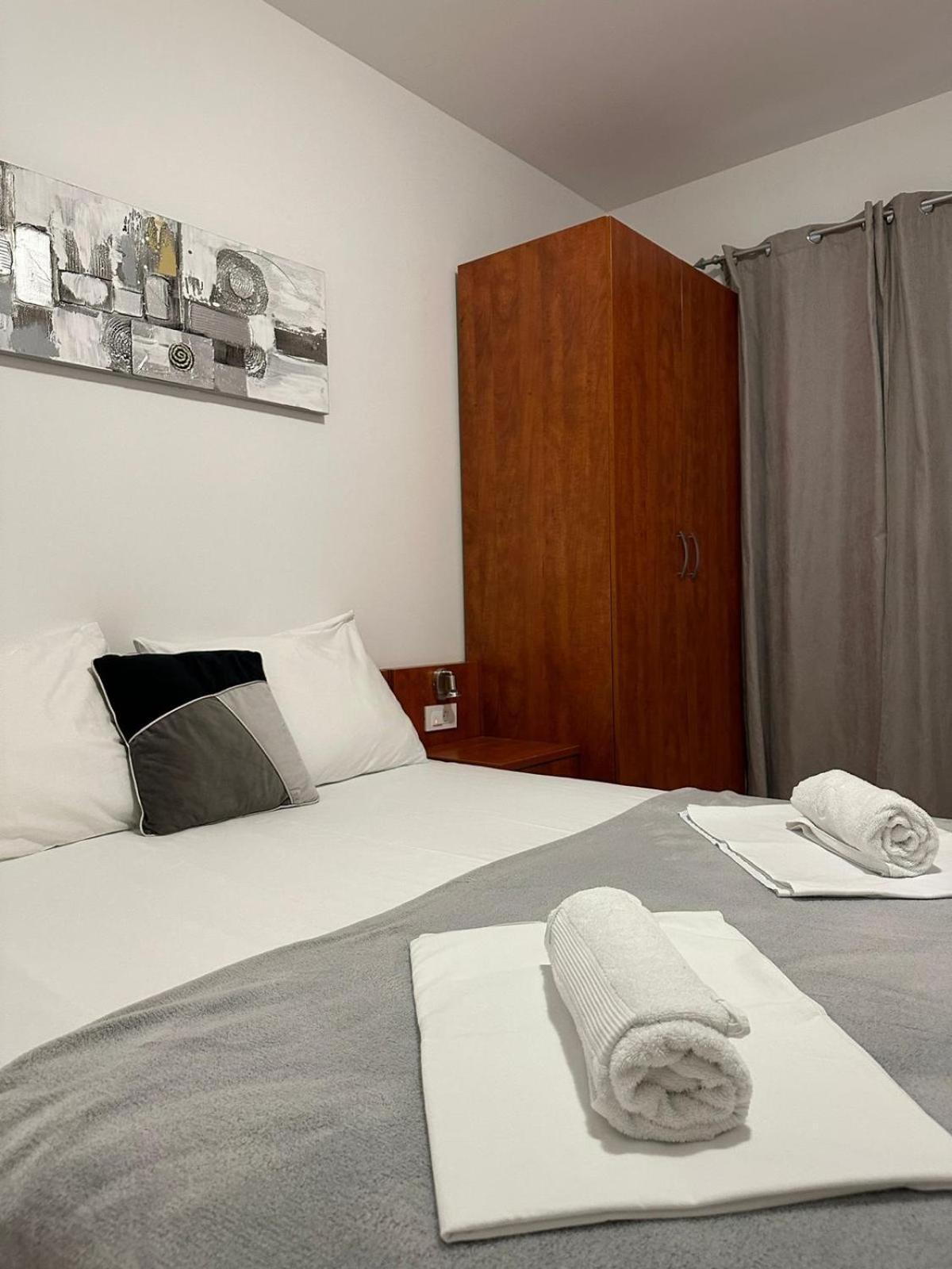 נובליה Apartmani Samec מראה חיצוני תמונה