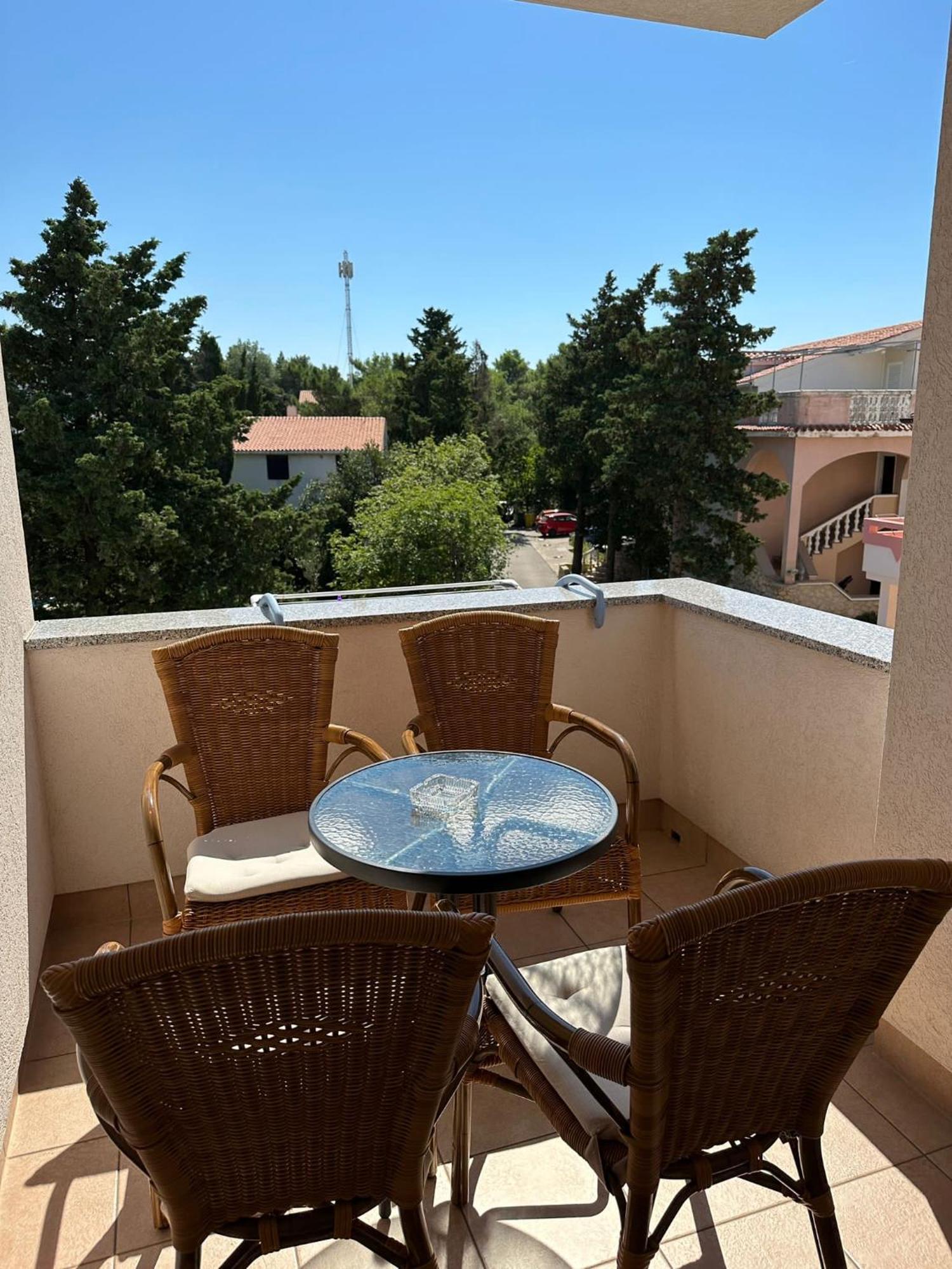 נובליה Apartmani Samec מראה חיצוני תמונה
