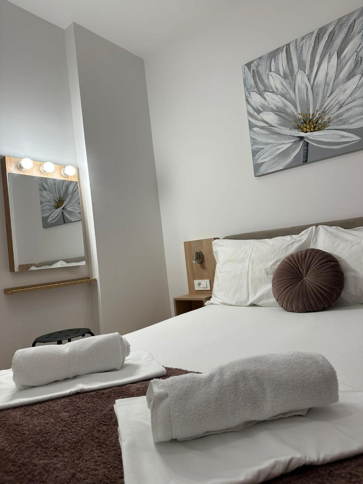 נובליה Apartmani Samec מראה חיצוני תמונה