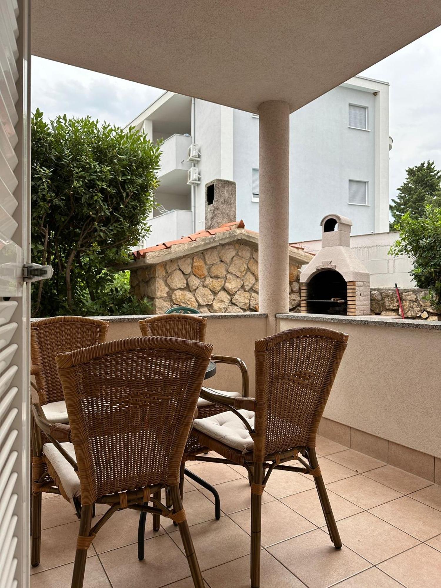 נובליה Apartmani Samec מראה חיצוני תמונה