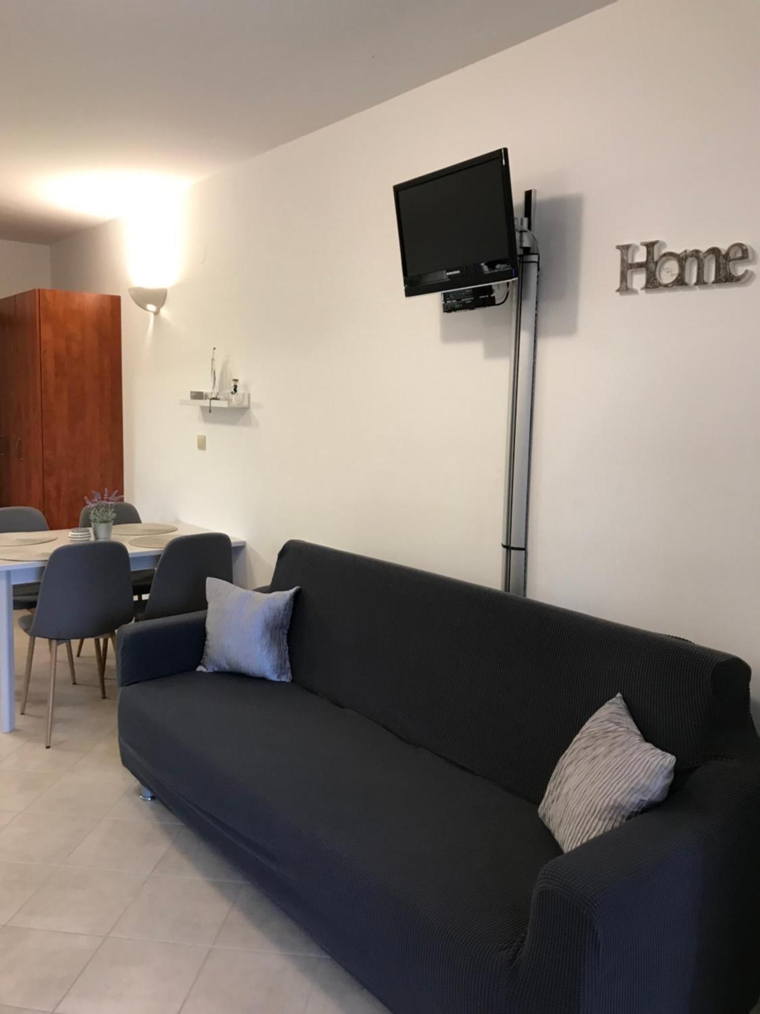 נובליה Apartmani Samec מראה חיצוני תמונה