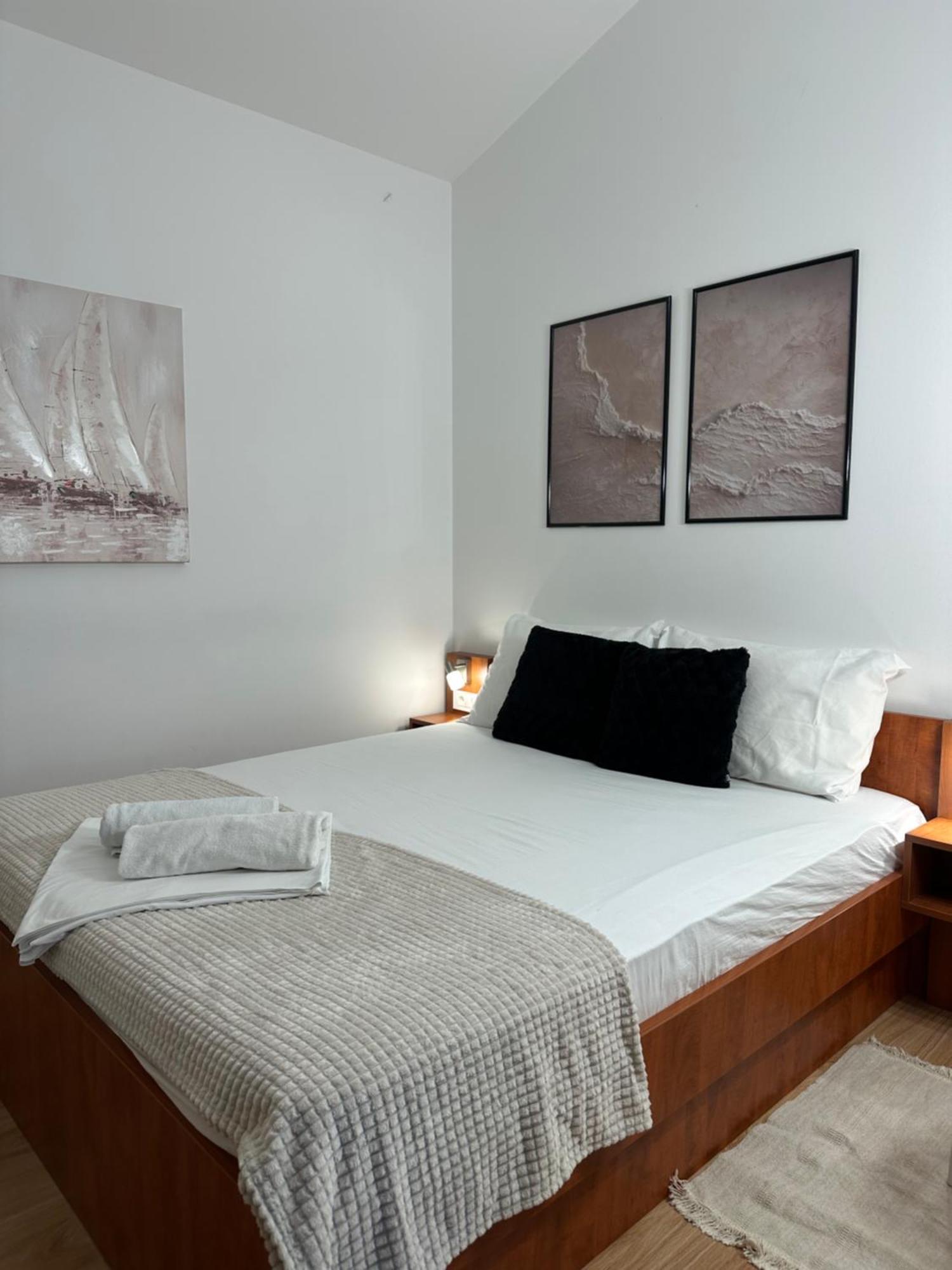 נובליה Apartmani Samec מראה חיצוני תמונה