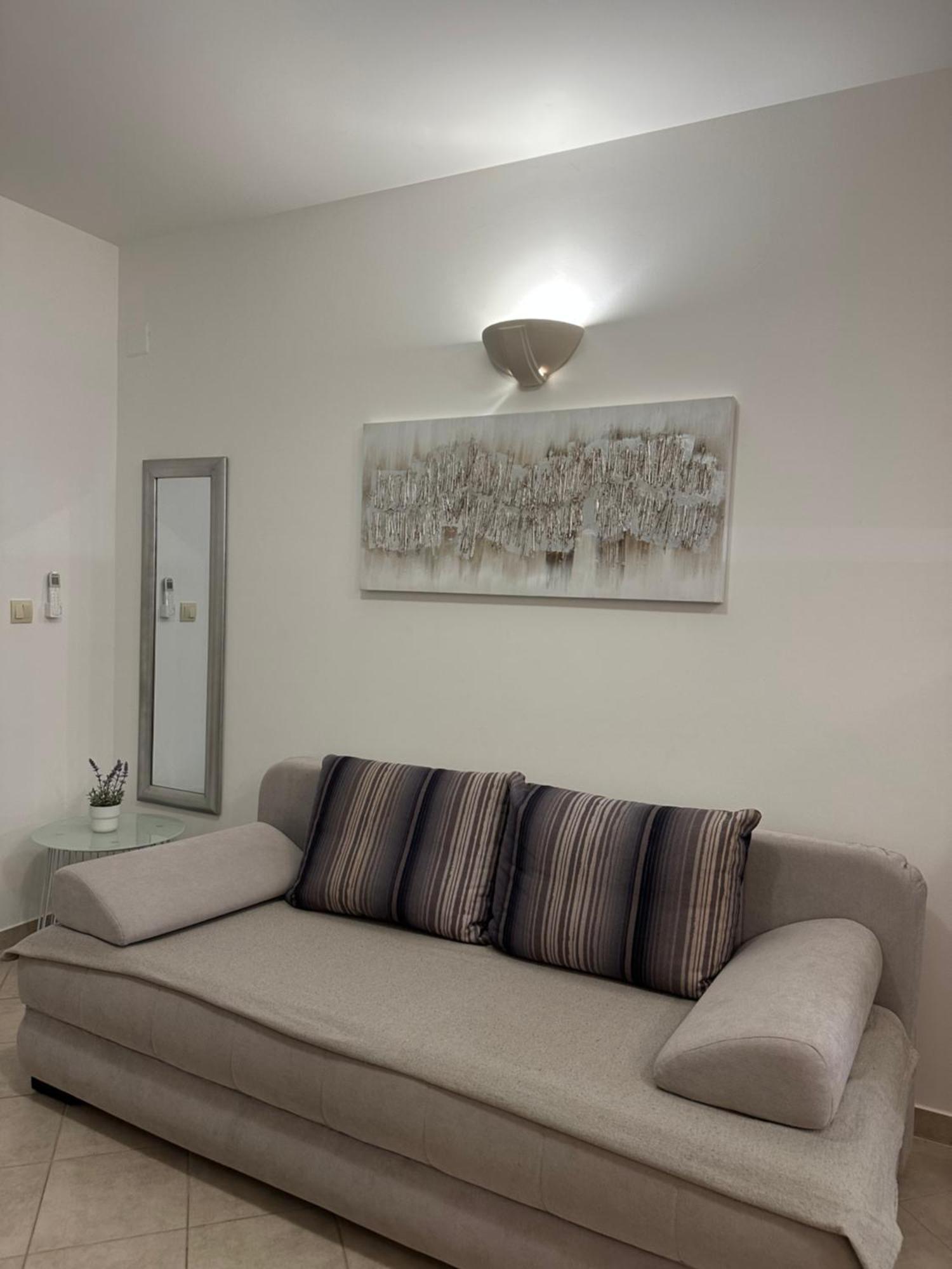נובליה Apartmani Samec מראה חיצוני תמונה