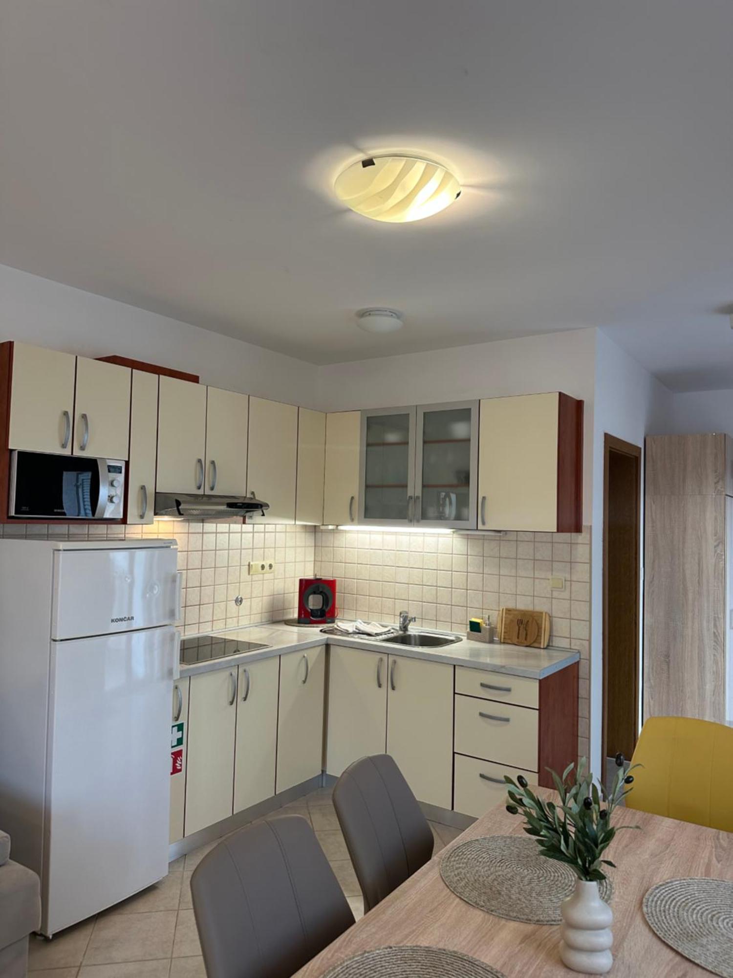 נובליה Apartmani Samec מראה חיצוני תמונה